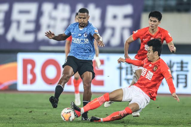 小舒梅切尔：适应退役生活仍需时间，渴望未来从教